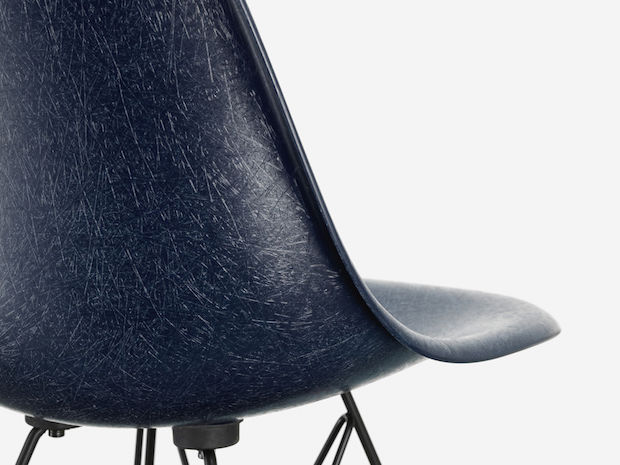 Vitra Eames Fiberglass Chair