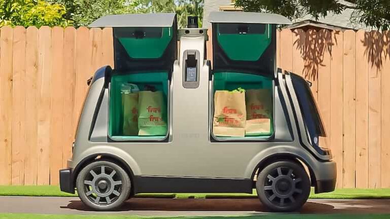 Selbstfahrende Robo-Van R1 Transporter von Nuro