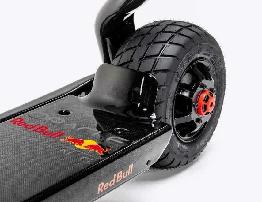Red Bull Racing E-Scooter Detailansicht 