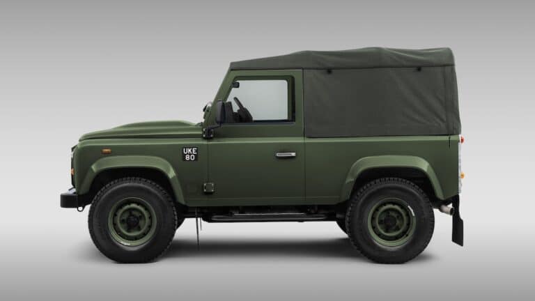 Classic Defender V8 Churchill Edition