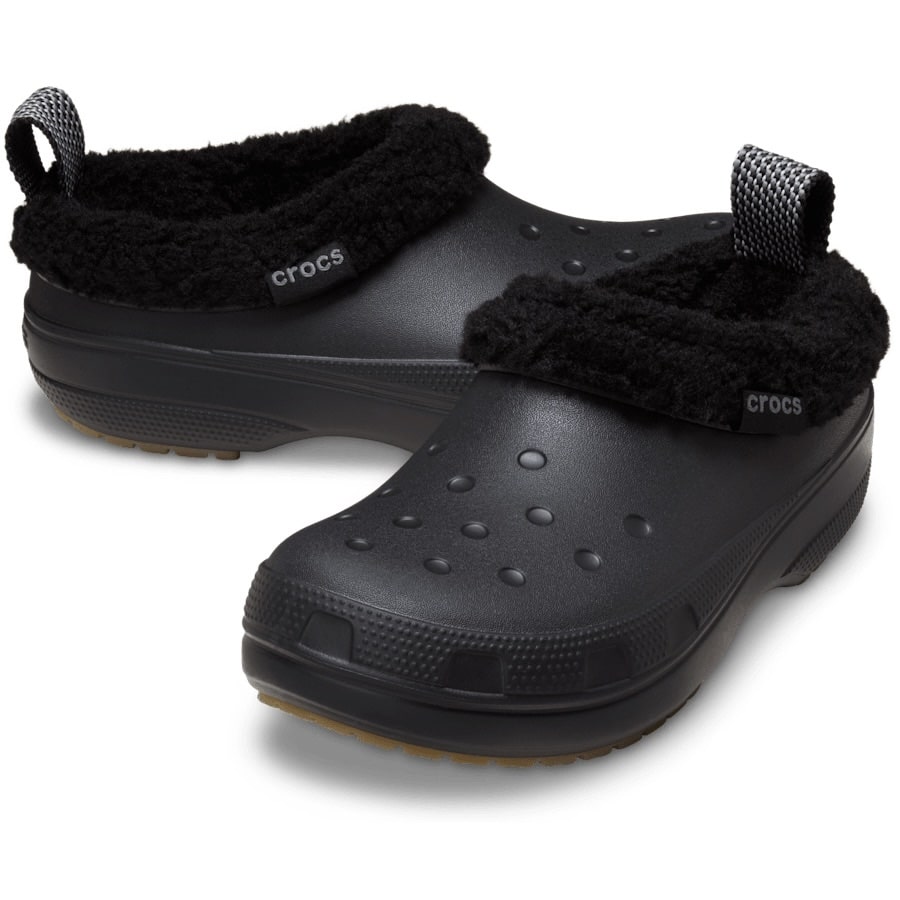 crocs classic lined shorty in schwarz