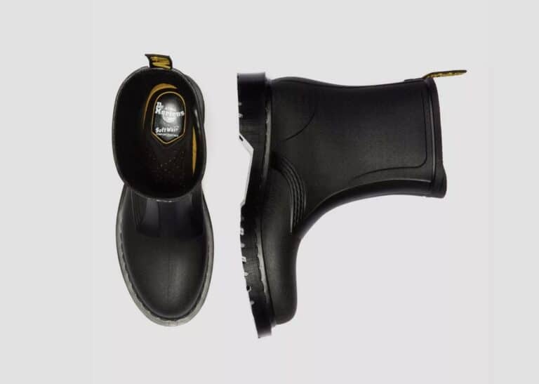 Dr. Martens 1460 Rain Boot in Schwarz