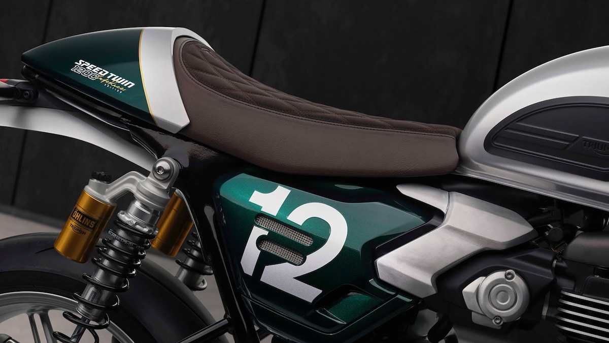 Triumph Speed Twin 1200 Cafe Racer Edition Motorrad mit Bullet Sitzbank