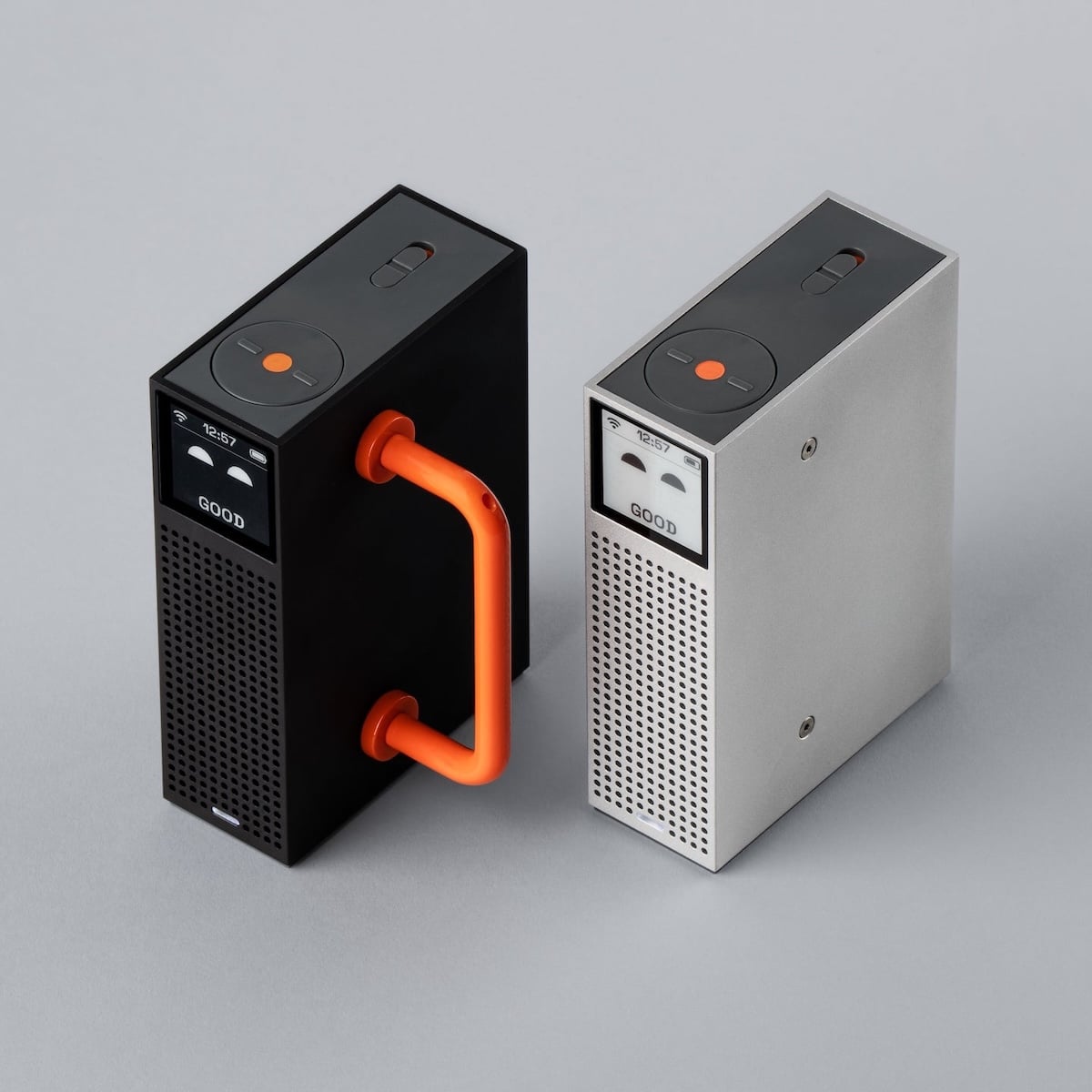 Ambient One Luftqualitätsmesser in Schwarz und Silber