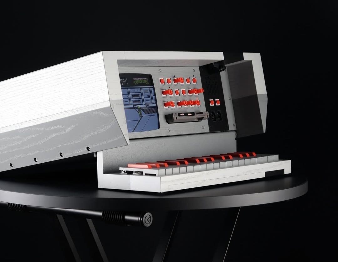 Love Hultén NES-SY2.0 Retro-Synthesizer und NES-Konsole